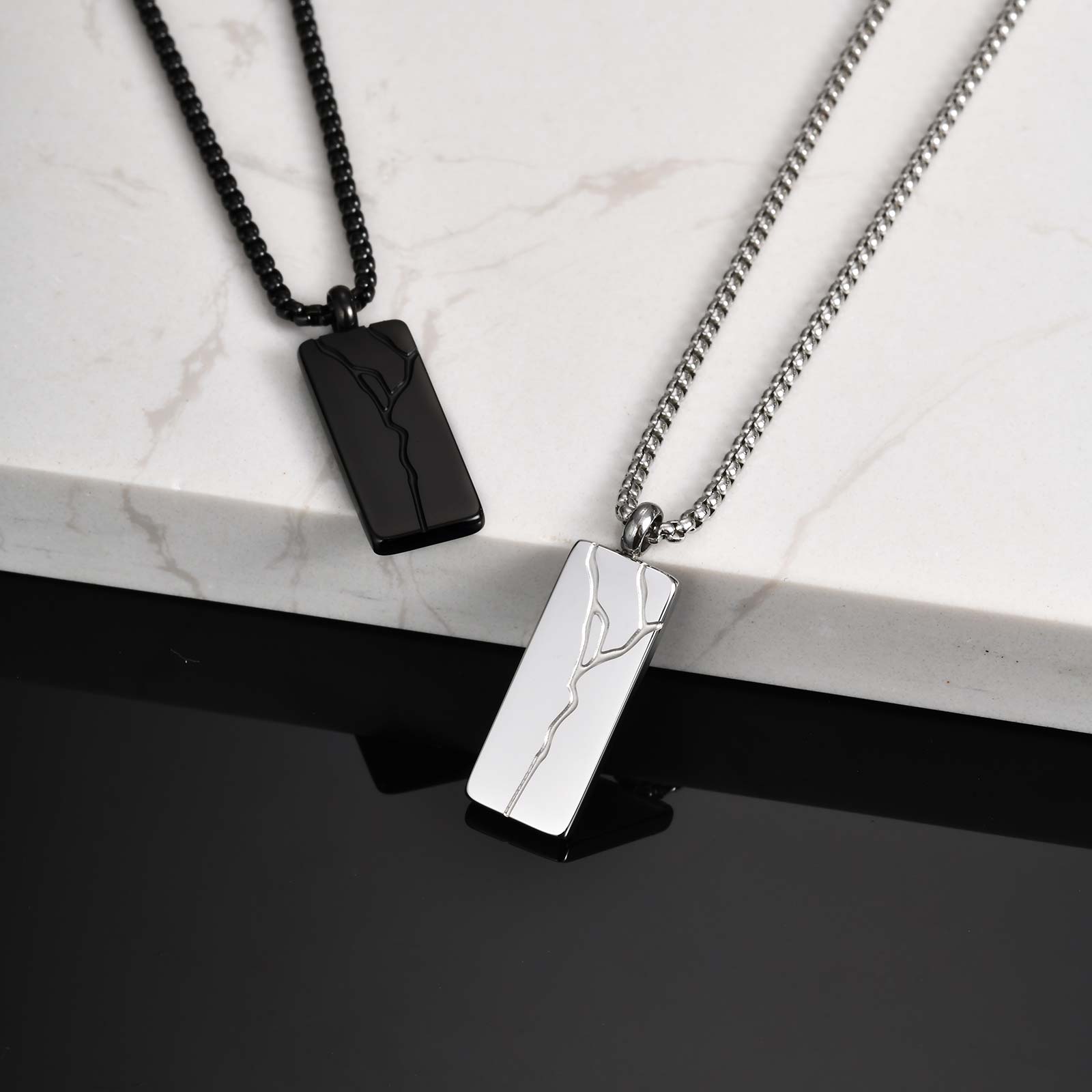 Mens Dog Tag Necklace - Collier pendentif carré craquelé Punk en