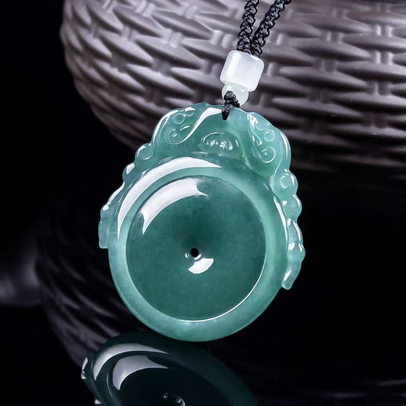Necklace Pendant - Pendentif Dragon en Jadeite Naturelle du