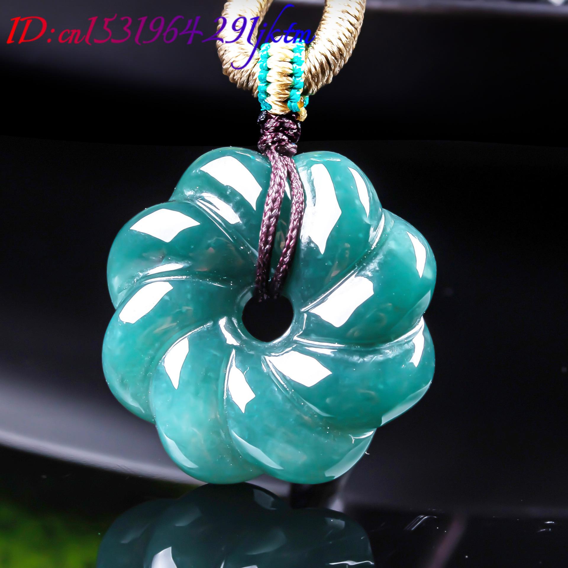 Collier avec pendentif en jade - Necklace Pendant avis et prix