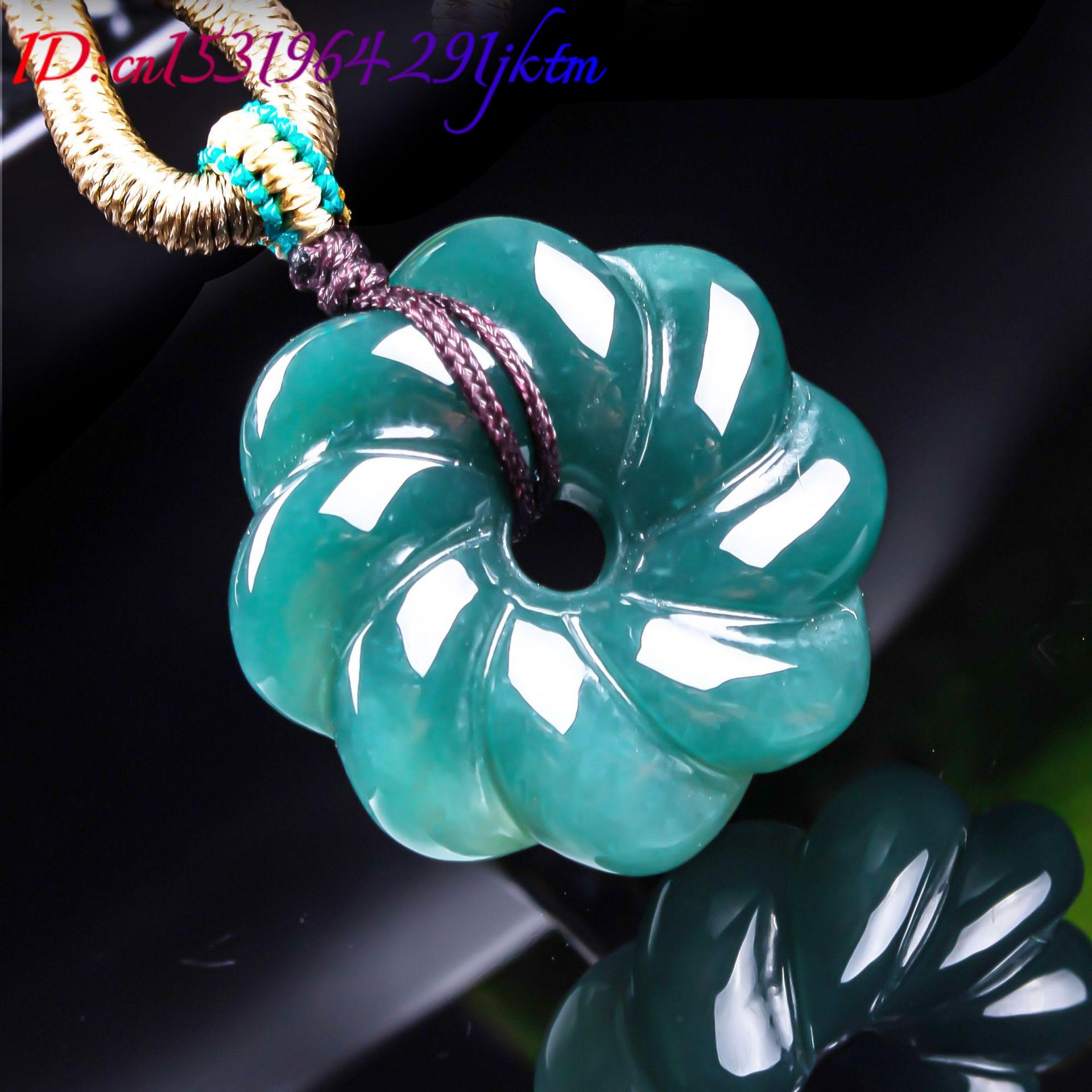 Collier avec pendentif en jade - Necklace Pendant avis et prix