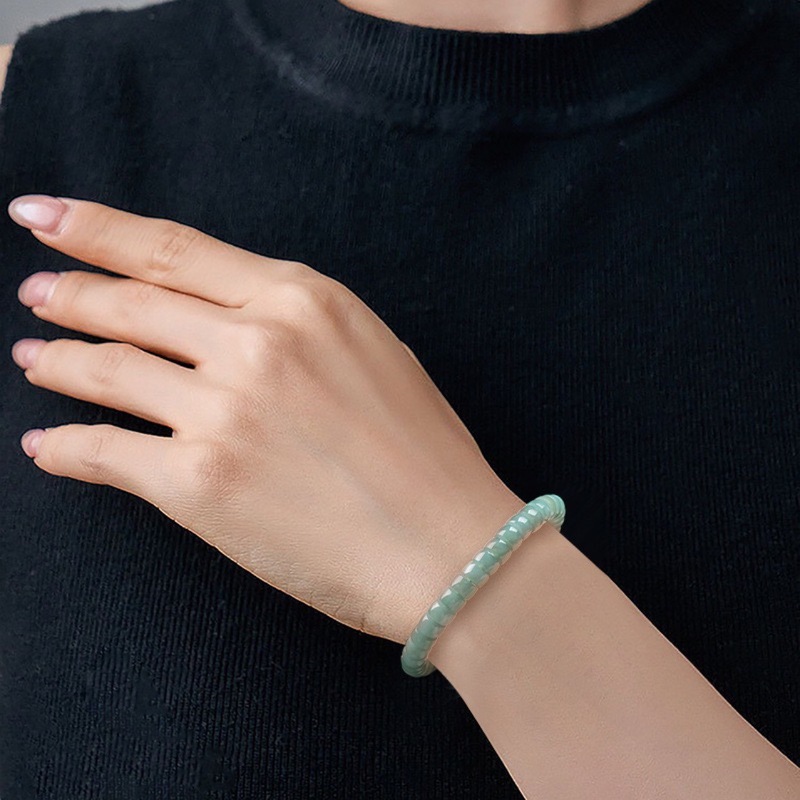 Bracelet en perles de jade de  - Jewelry & Watches Vitopoulos Reviews avis et prix