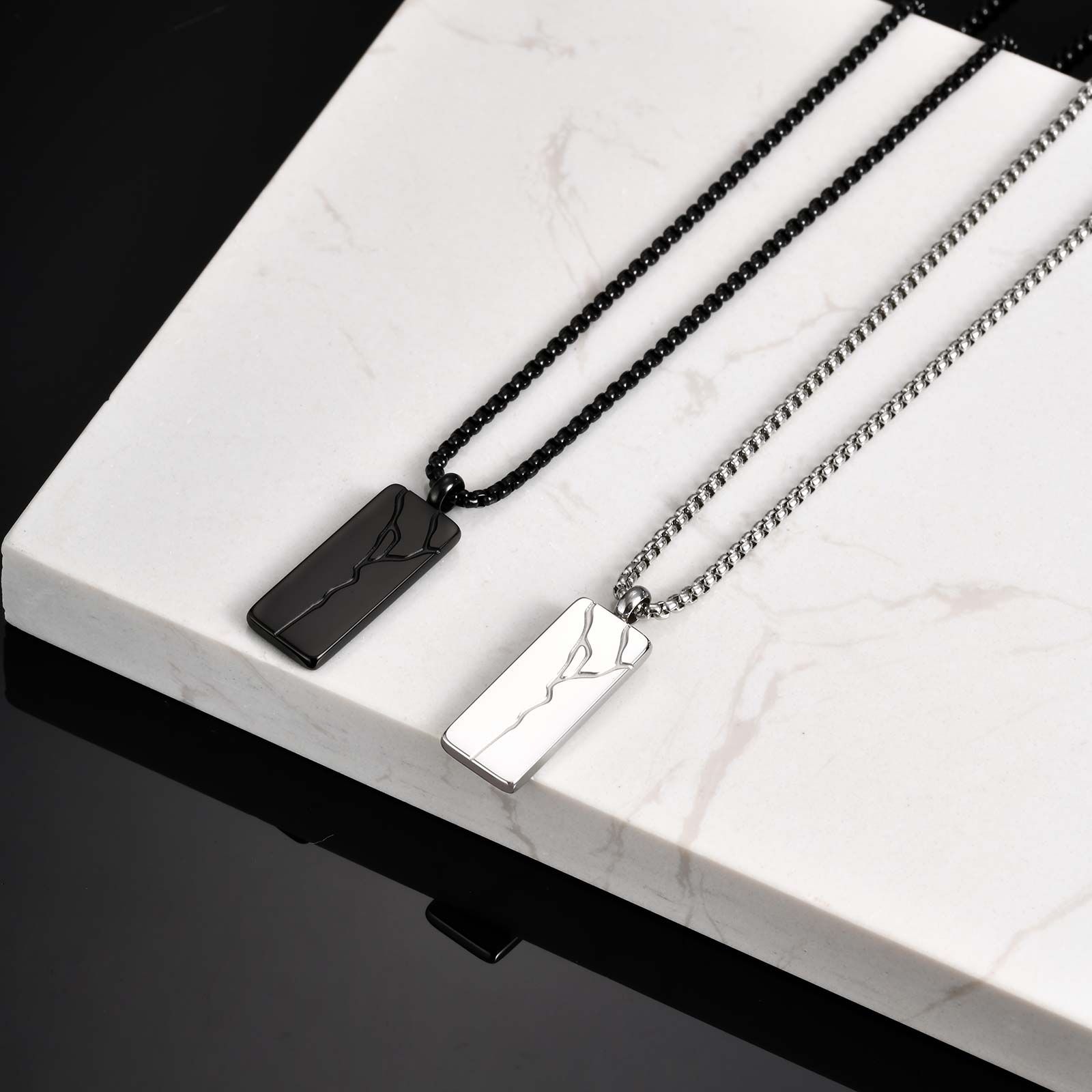 Collier pendentif carré craque - Mens Dog Tag Necklace avis et prix