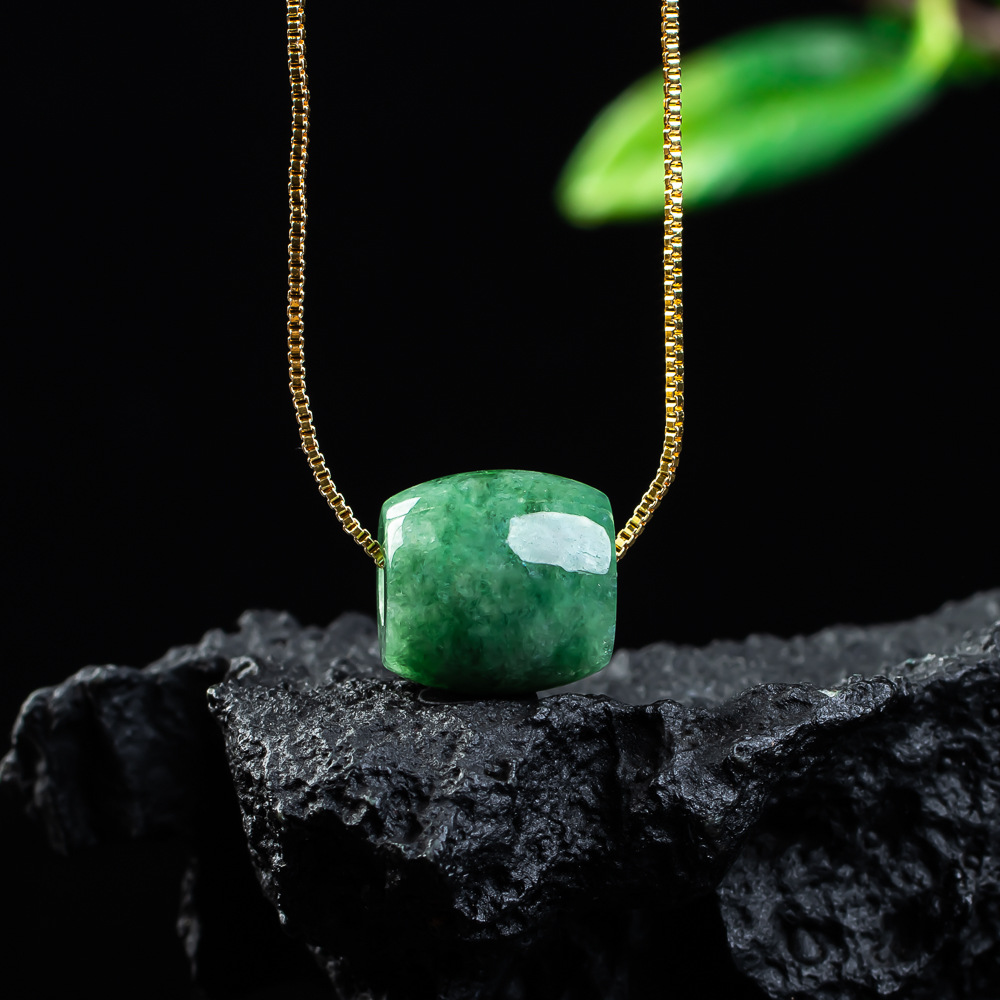 Pendentif en perles de Jade vé - Necklace Pendant avis et prix